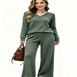 premium knitted​ thick lounge set​ for women