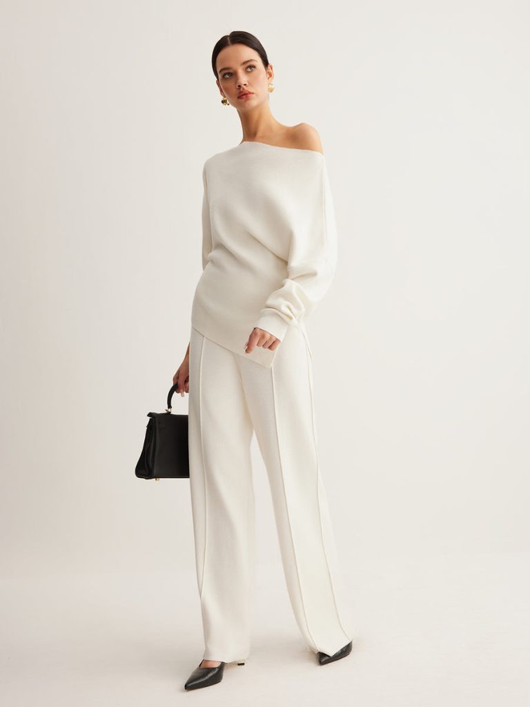 Details Recommend the set: OA251204003. It costs less than purchasing the top and bottom separately. Composition: 20% Polyester, 55% Viscose, 10% Wool, 15% Nylon Material: Woollen Blend Thickness: Warm Size & Fit Fit Type: Skinny Waist type: High Waist Stretch: Medium Stretch
